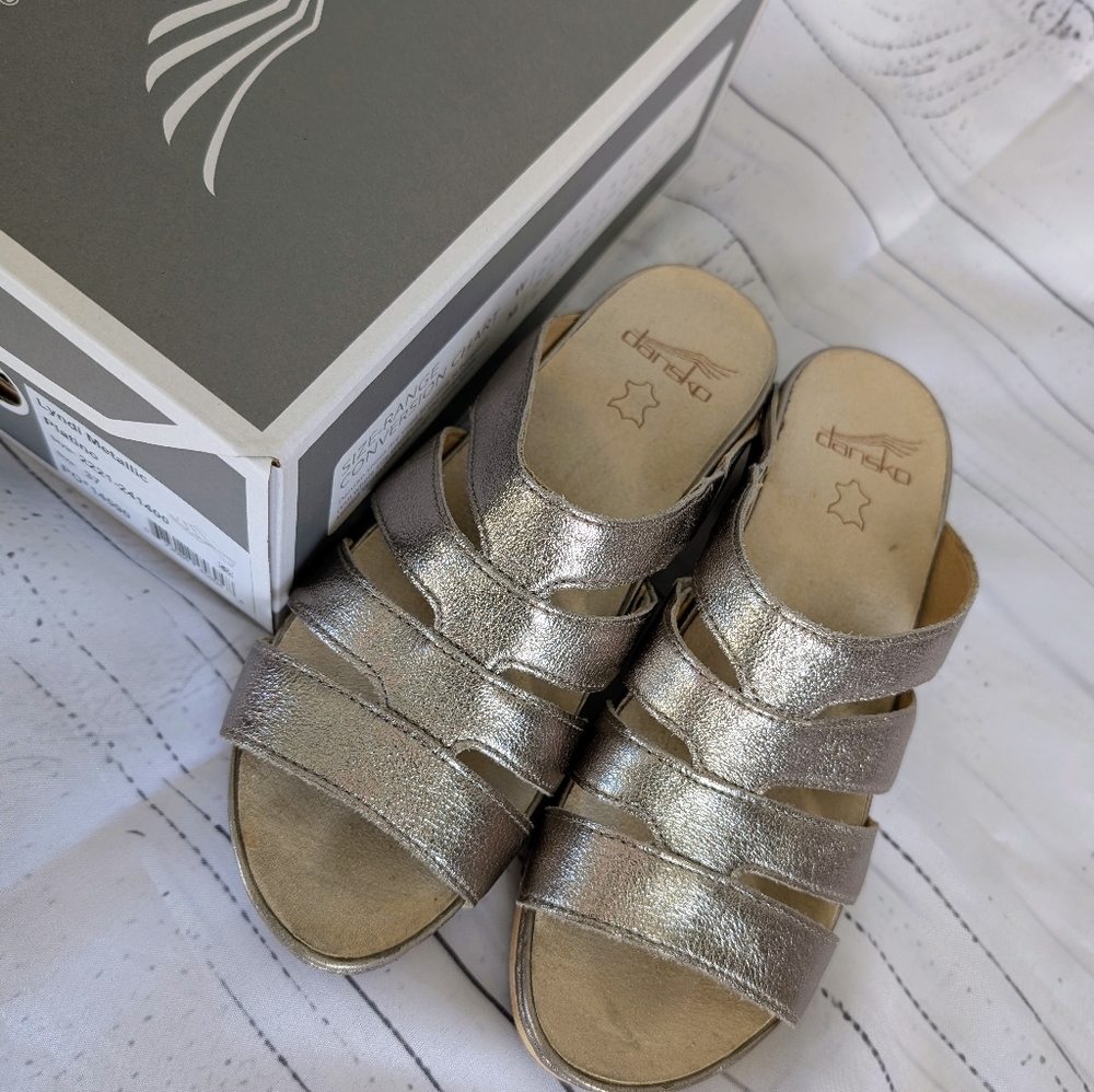 Women's Dansko Sandals | Lyndi Metallic Plantino | Size 37 | Like New - Picture 8 of 8
